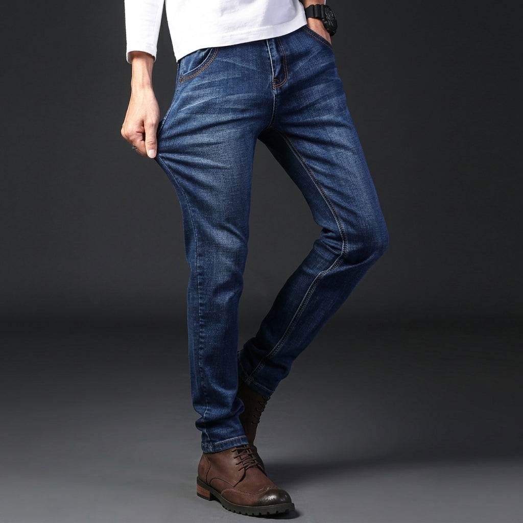 Men's Classic Straight-Leg Stretch Jeans