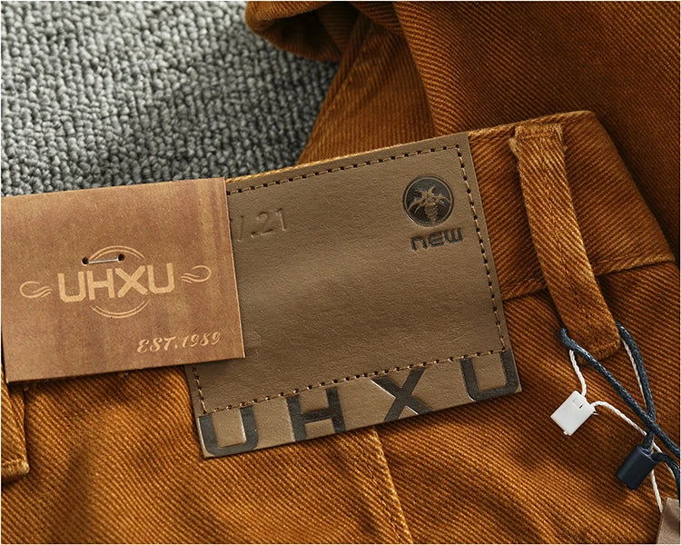 Jeans in twill di cotone scolpito in 3D