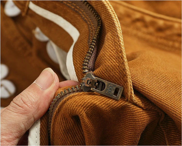 Jeans in twill di cotone scolpito in 3D